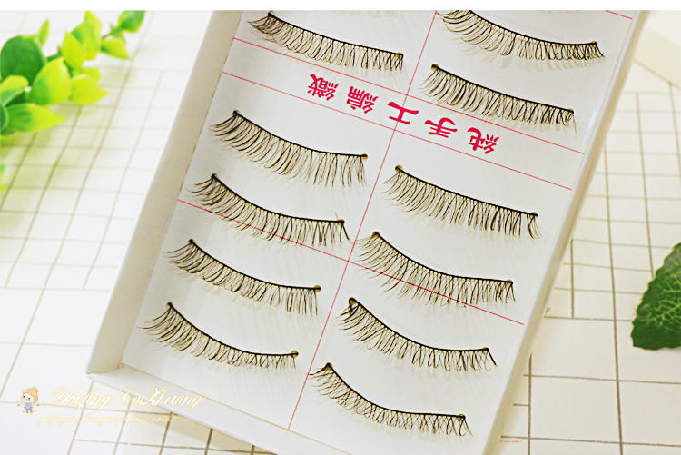台湾製ハンドメイドつけまつげ 10ペア - ナチュラルコットン糸ステム