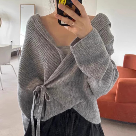 
Korean chic autumn and winter retro temperament cross V-neck hooded lace-up design loose versatile sweater jacket for women
