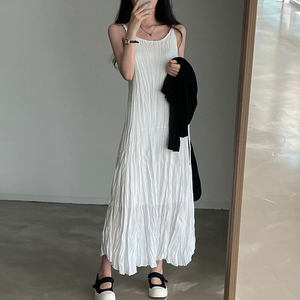 South Korea Chic summer French minimalist round neck wrinkles design loose casual sleeveless suspender dress long skirt
