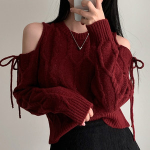 South Korea Chic Winter Retro Glore Blood Circle Hap -Shoulder Broken Broken Design Loose and Various long -sleeved knitted sweaters
