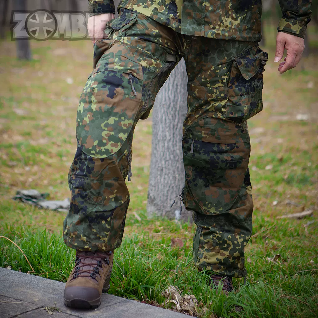 【新品実物】中国軍　雪用迷彩服 空軍用でしょうか？【中国共産党の軍服】人民解放軍砂漠用迷彩