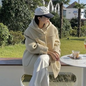 
Korean theable horn button coat cashmere hooded mid-length winter thickened college style woolen coat for women