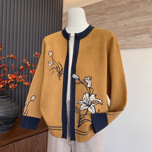 Mother's clothing autumn new sweater long-sleeved zipper fashion top middle-aged and elderly women new Chinese sweater jacket