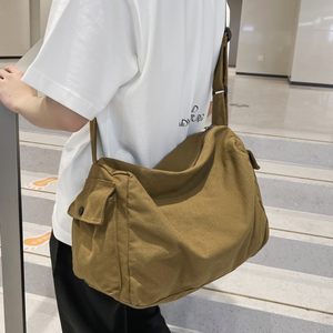 Large -capacity retro canvas messenger bag Men's backpack Japanese casual casual bag Student shoulder bag travel commute bag
