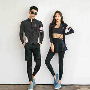 
2021 Korean new diving suit couple suit women surfing snorkeling suit men split jellyfish sun protection swimsuit