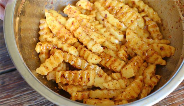 这样做狼牙土豆，焦嫩又酥脆！(图2)