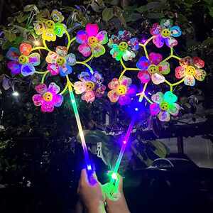 New cartoon glowing six rounds of windmill windmill children's parent -child outdoor toys gift night market red set booths small products
