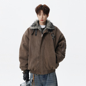 
Wukong is in stock. Winter mountain carving fur collar thickened cotton jacket for men, American retro couple warm casual cotton jacket.