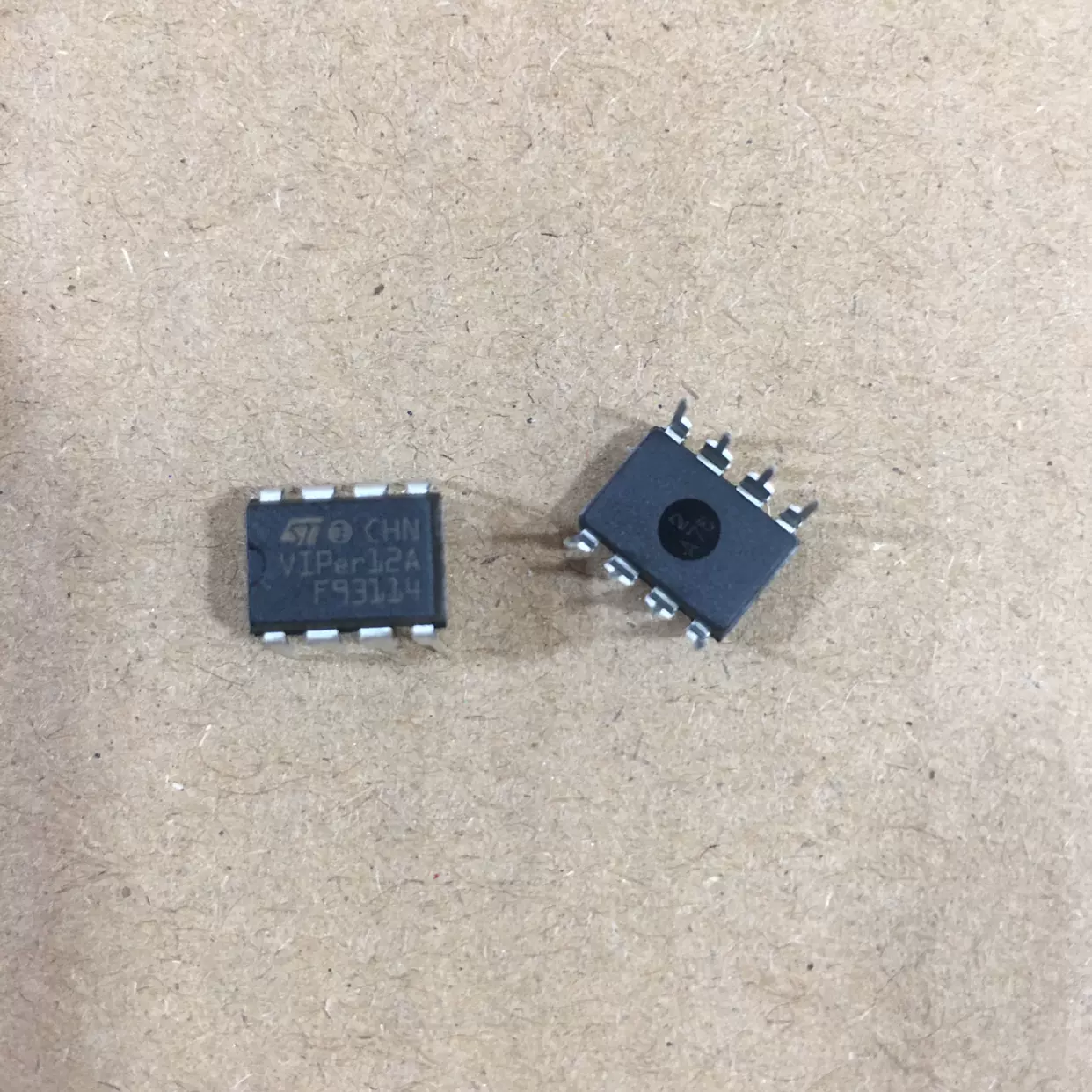 viper12a 电磁炉主板电源管理ic芯片 直插dip8脚 vip12a 常用维修
