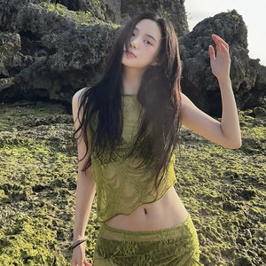 
Ins blogger cool retro beautiful high-end green moss skirt lace bikini resort hot spring swimsuit female
