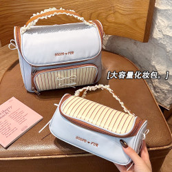 Cosmetic Bag for Women, Large Capacity, Leather, Waterproof, Travel, Business Trip, Toiletry Storage, Portable, Skin Care Product Partition, Hand-Held