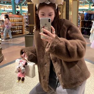 
2025 new winter imitation mink fur coat for women short loose and slim high-end thickened fur top