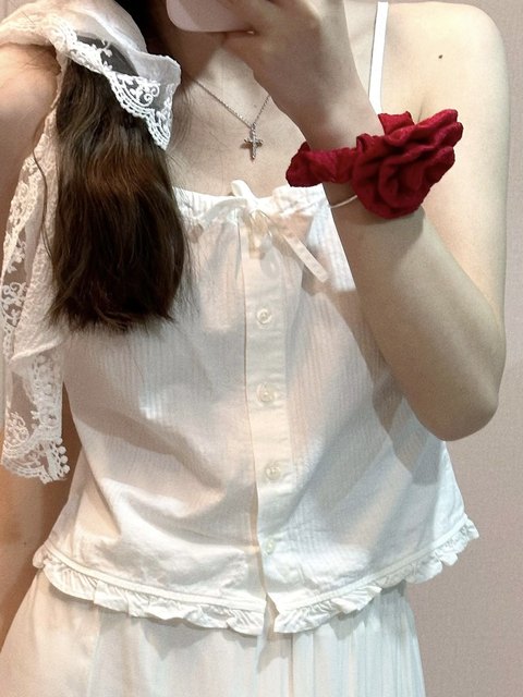 Brandy Girl white chic sweet and spicy cotton bow shirt with bm camisole top