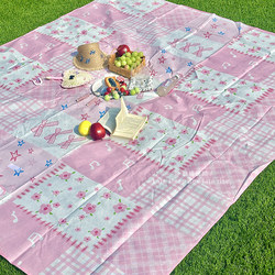 Let's Go on a Picnic! Bowknot Picnic Mat Is Waterproof and Moisture-Proof, Portable and Foldable, Suitable for Camping, Grass, and Beach