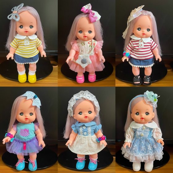 
25 cm full glue doll hair will change color when it is hot when it is hot. Clothes can be replaced with the dress practice kindergarten toys