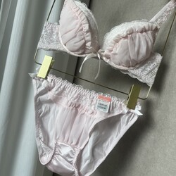 75C Japanese Brand Aimei Bra Underwear for Women, Japanese Style 3/4 Cup Bra with Underwire, Light Pink, Double Hook Closure