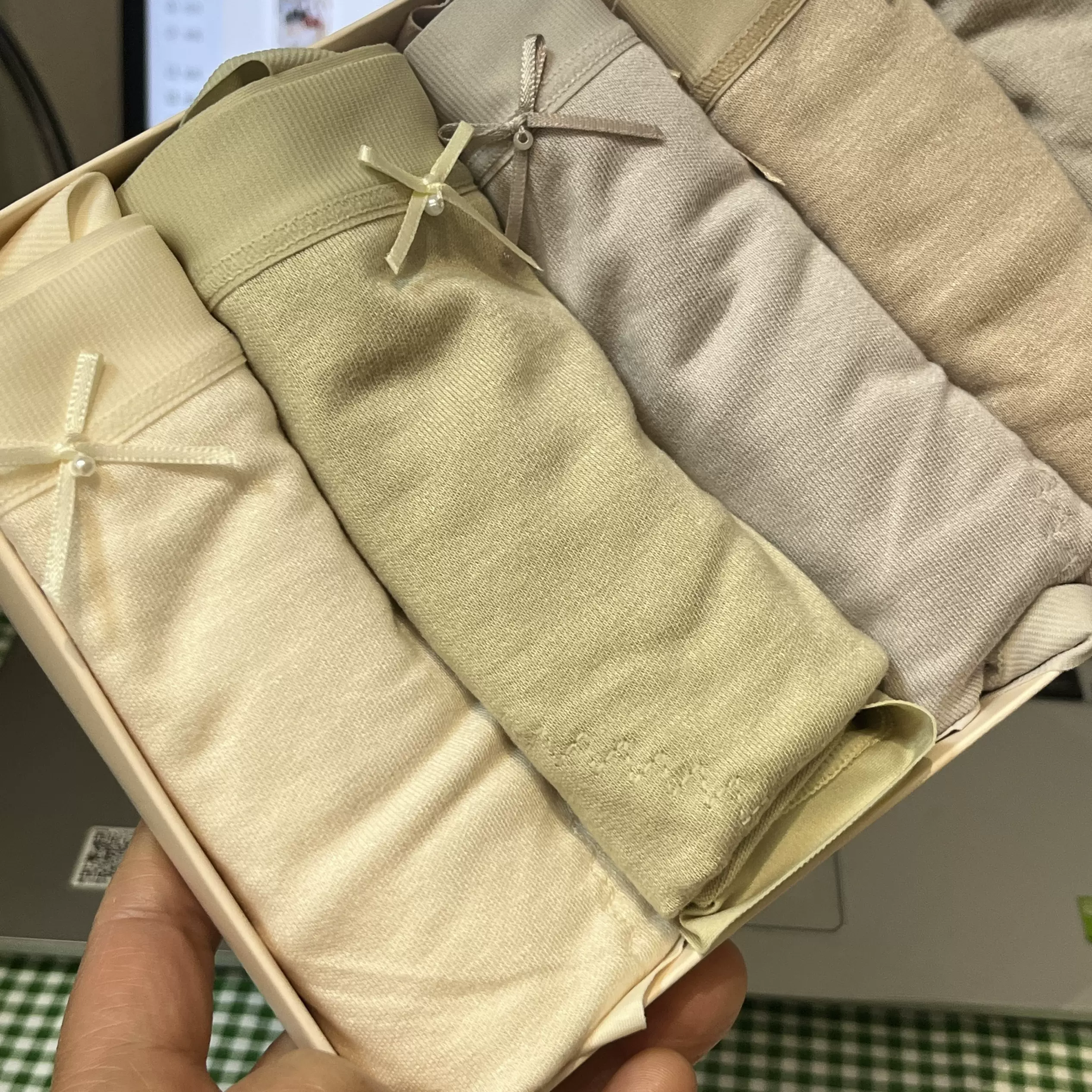 魅力翘内裤短裤9264暖宫中高腰蚕丝底档