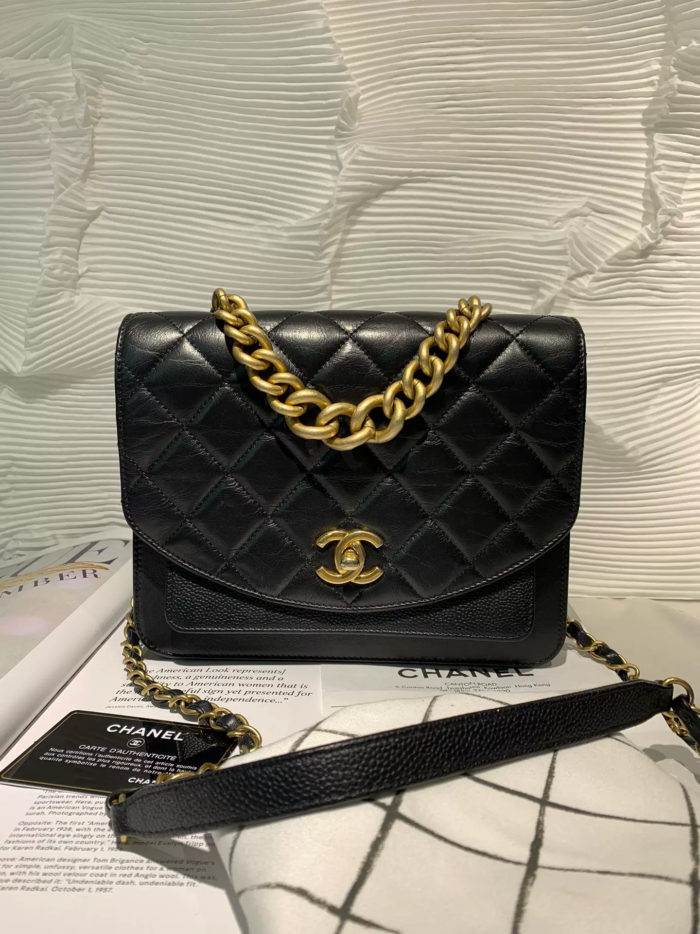 98新Chanel 孟买2way牛皮邮差中号原始成色有票28开尺寸22x18-Taobao