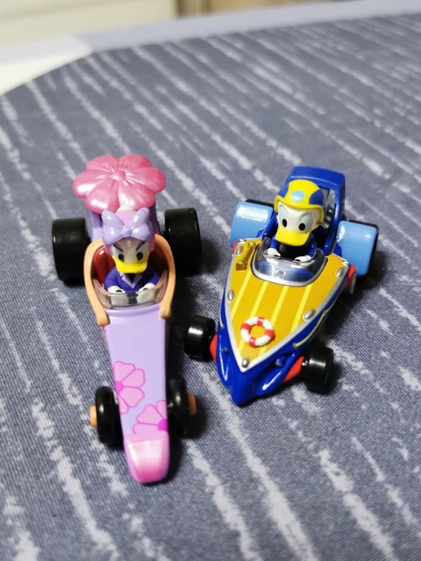 多美卡 合金小汽车模型玩具