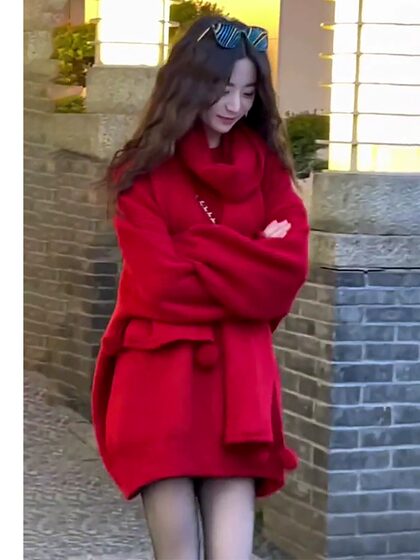
2025 autumn and winter new style New Year Christmas red sweater for women mid-length round neck scarf loose slim top