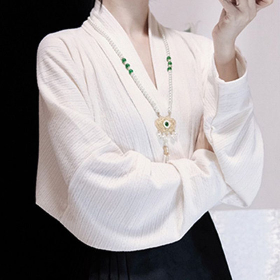 
Horse-faced skirt, knitted airplane sleeve top, new Chinese style versatile thickened daily shirt, solid color Hanfu autumn and winter style