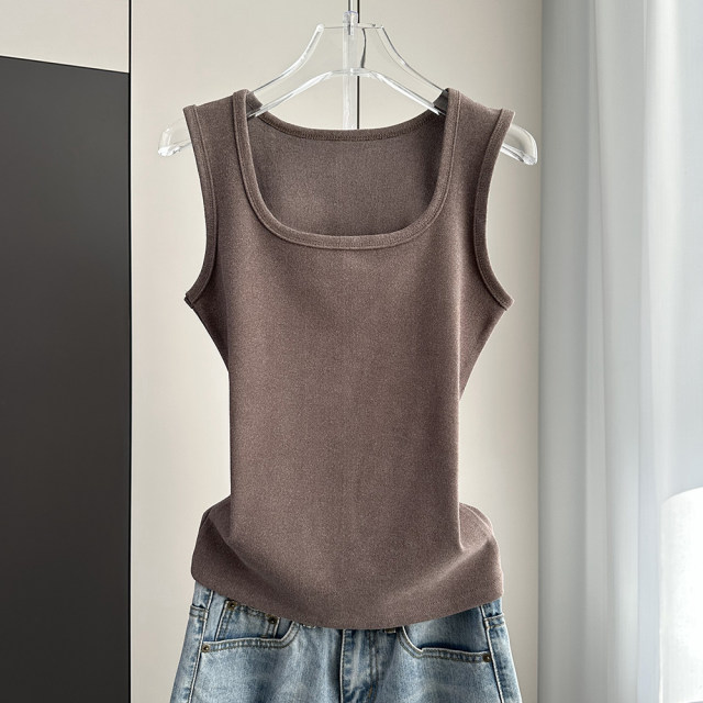 Square collar suspender vest for women thickened and warm inner wear in autumn and winter plus velvet wide shoulder cover sleeveless bottoming shirt top
