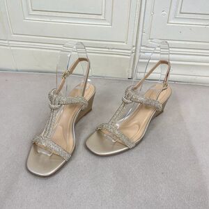 
Lady Shoes foreign trade original women's shoes new fashion commuter square headband diamond wedge heel one-word buckle fashion sandals
