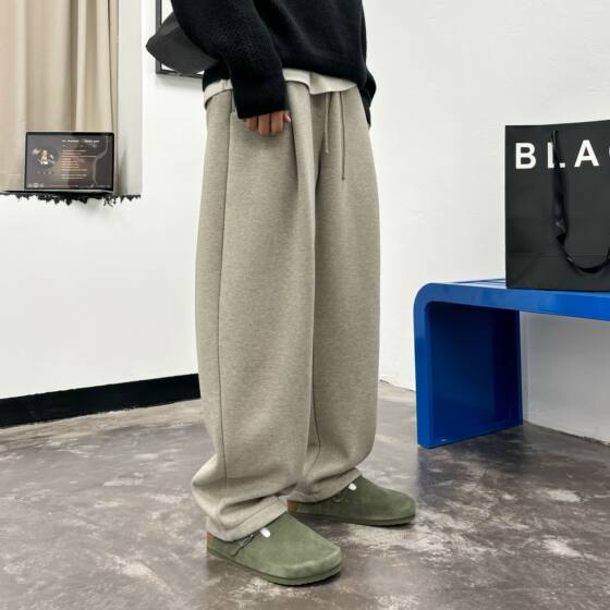 Winter plush men's elastic waist American loose straight-leg sweatpants three-dimensional design draped anti-wrinkle wide-leg casual pants
