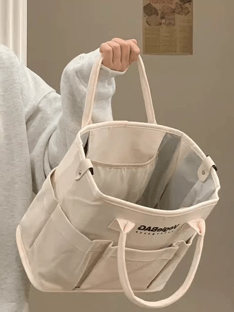 Japanese commuting mommy bag, portable mother and baby bag, lightweight large-capacity mom bag for going out, women's canvas tote bag