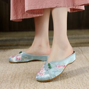
2025 summer ethnic style embroidered shoes for women ancient style old Beijing cloth shoes for women bag-toe sandals for women wear half-drag