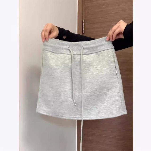 Sports and casual short skirt for women with large size fat m pear type high waist pack hip A-line gray skirt with small drawstring