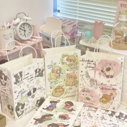 Original Hand-Painted Small Animal Gift Tote Paper Bag, High-Quality Cartoon Birthday Gift Bag, Cute Kraft Paper Bag