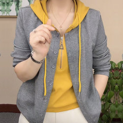 Spring and Autumn New Fashion Women's Fake Two-Piece Hooded Sweatshirt, Stylish Casual Mom's Wear, Long-Sleeve Cardigan Top