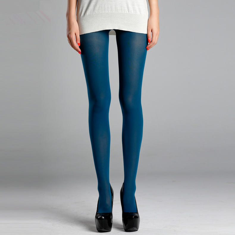 含氨纶非常多的一款丝袜,弹性非常好.天鹅绒的材质也是非常高档.