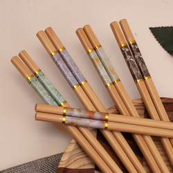 Healthy Bamboo Chopsticks for Home Use, New High-End Model, High Temperature Resistant, Anti-Mold for Adults, One Person One Chopstick, Easy to Grip, Non-Slip Bamboo Chopsticks