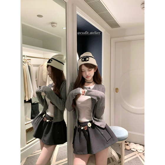 
Chi San Umbrella 25/fw show upstart miu fake two-piece pineapple pattern wool cardigan flower waist chain skirt