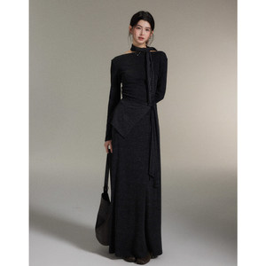 
Eryang Design [Suxu] High-end temperament suit One-shoulder knitted top + high-waisted drooping skirt