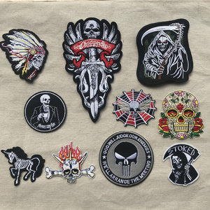 
Skull embroidery applique animation cartoon clothing pants patch patch jeans cloth patch down jacket badge
