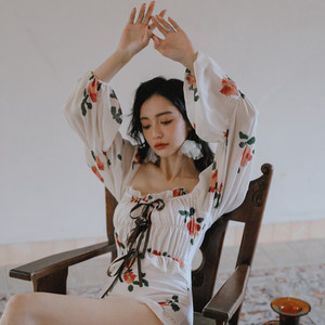 Ink red flower - W minor key pure desire one-piece long sleeved cover belly slimming Tong Liya celebrity same style swimsuit women's swimsuit