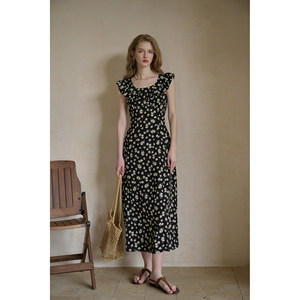 SimpleRetro small flying sleeve French black floral temperament dress for summer slim and backless tea break long skirt