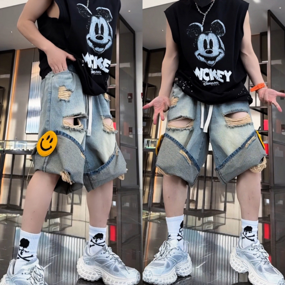 
Korean style trendy, personalized and fashionable summer new ripped versatile denim shorts couples same high-quality crop pants