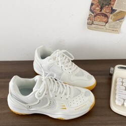 Breathable and lightweight sports white shoes badminton training shoes