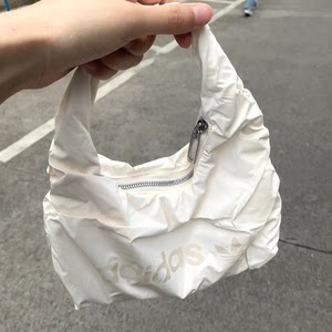 
Adidas Clover Mini Pleated Satin Cloud Bag Casual One-Shoulder Handbag Crossbody Bag HK0158