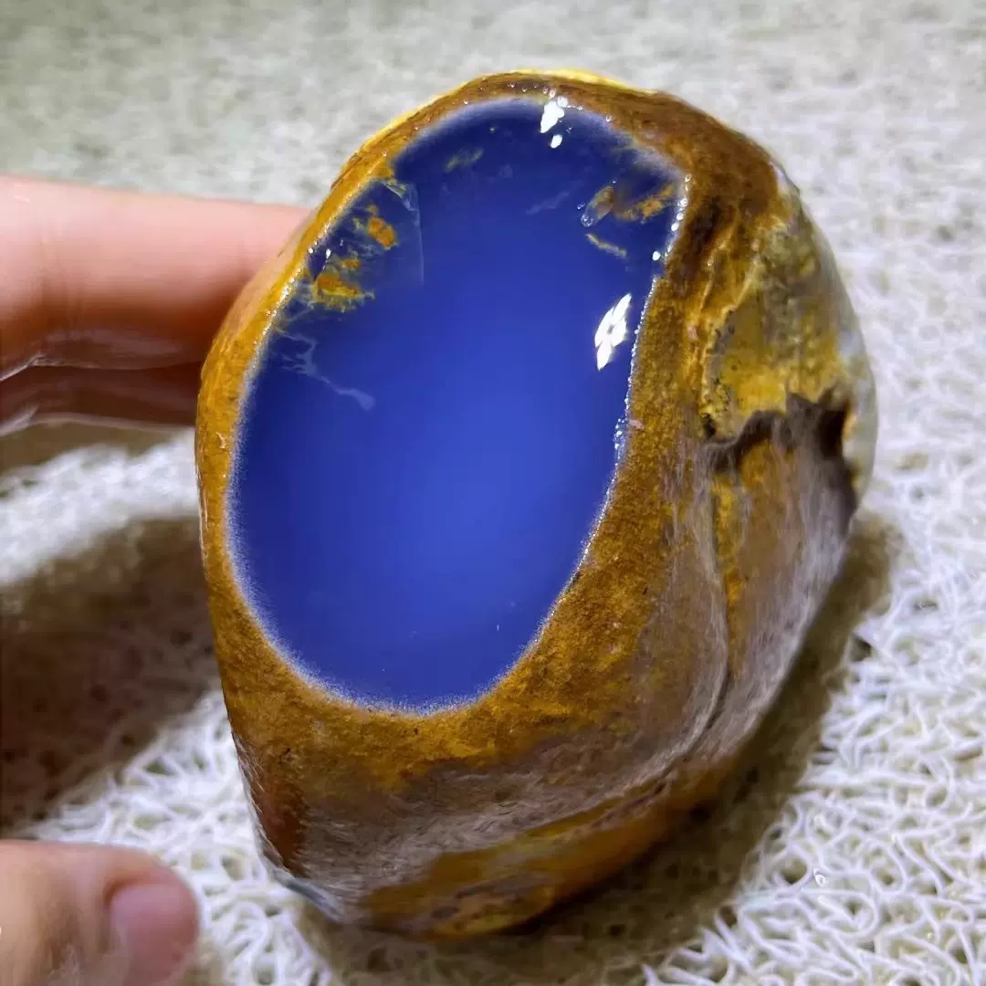 天然土耳其蓝玉髓6A高冰种吊坠手把件料蓝宝石雕刻