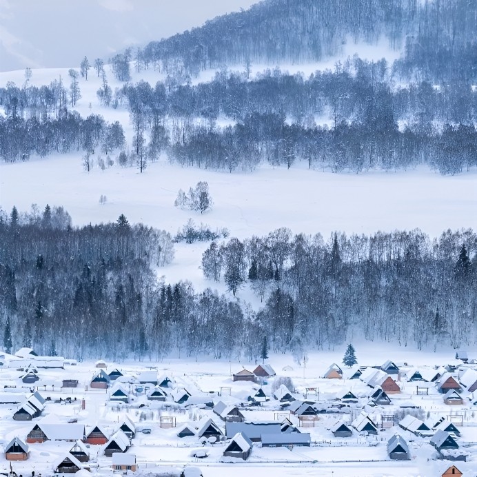 私家团·新疆喀纳斯禾木7天【吉克普林高山滑雪+星空雪山小木屋】
