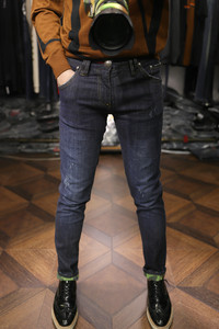 Not many products, stylish and high-quality recommendations, European street simple deep blue slim fit, comfortable, high elastic small leg jeans for men
