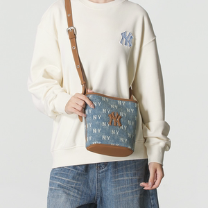 
Genuine MLB new old flower printed NY fashion men and women simple casual shoulder bag satchel 3ABMMV55N