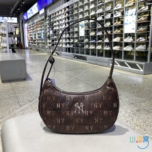 
Autumn authentic MLB children's comfortable shoulder cross-body hand carry fashionable outdoor sports and leisure bag 7ACRMDA5