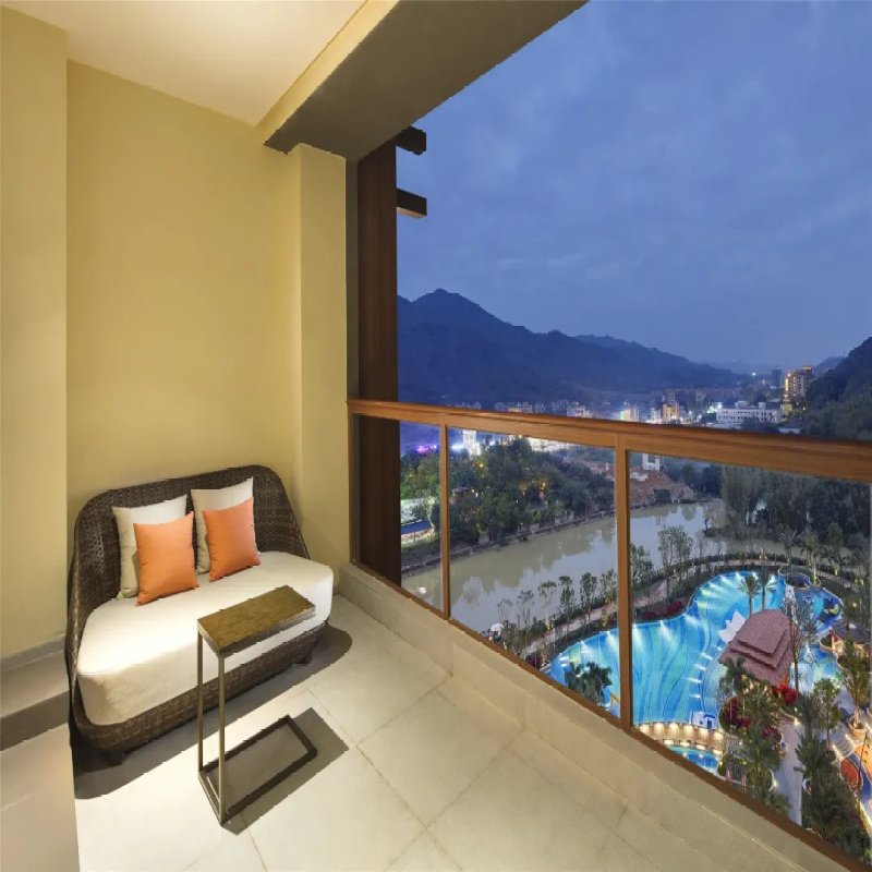 惠州龙门富力希尔顿度假酒店2日游住豪华房食足4餐+汤泉户外泳池