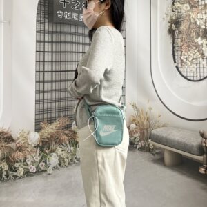 
Men's and women's shoulder bag Nike Nike crossbody bag travel small bag autumn new sports bag cycling waist bag casual bag